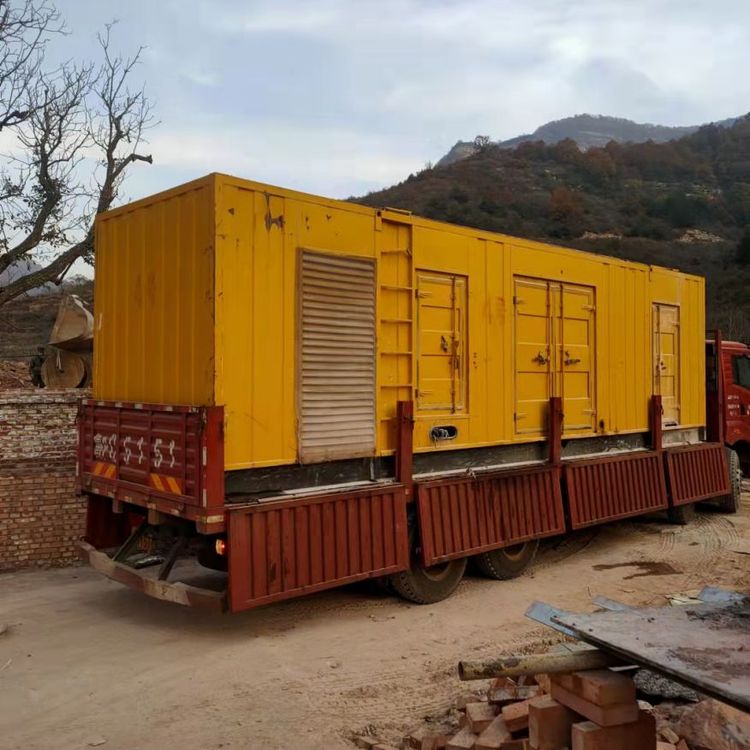 红桥200kW 发电机组在带电阻性负载时，输出功率会受到哪些因素的影响？